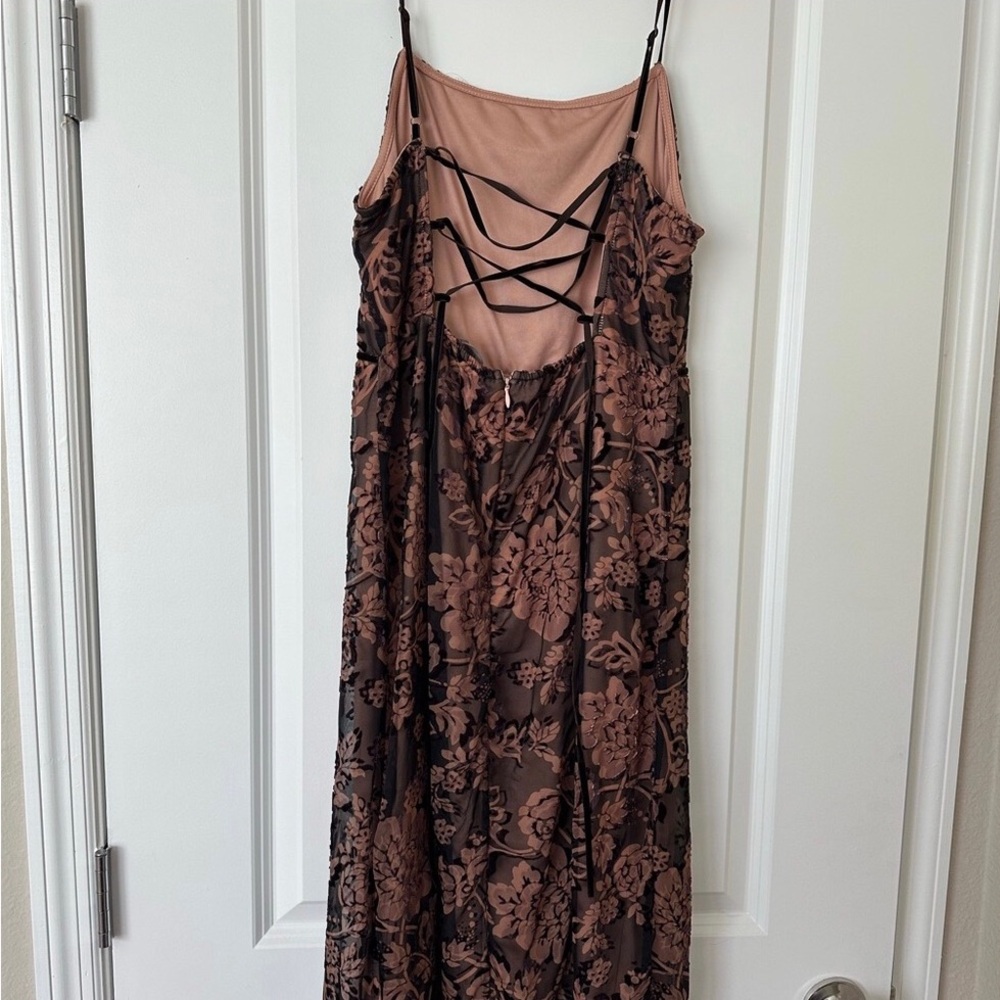 Dress Forum Floral Spaghetti Strap Dress - Picture 2 of 6